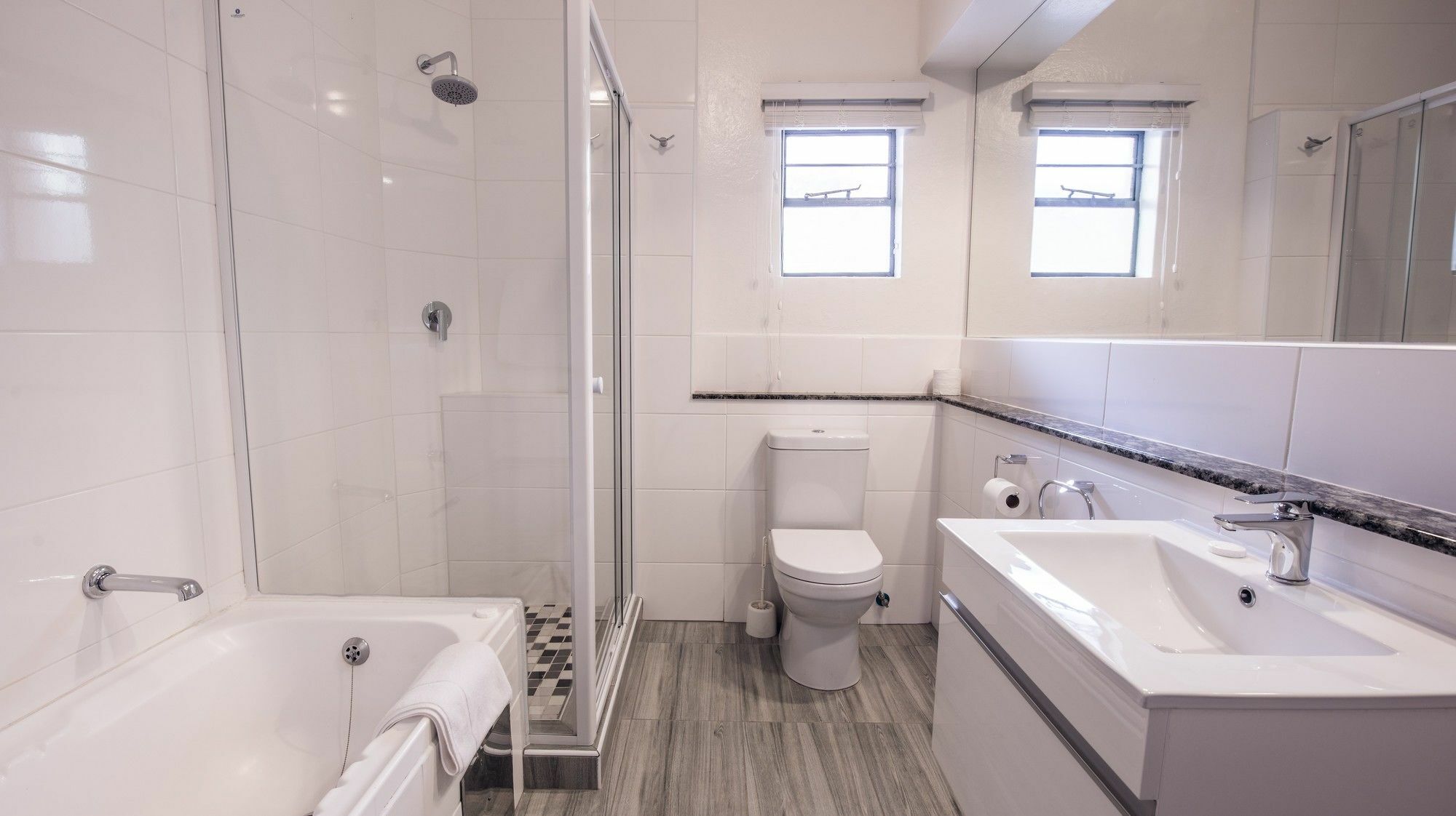 Airport Inn Executive Suites Kempton Park Dış mekan fotoğraf